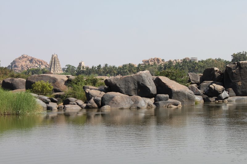 India 2010 - Hampi - Virupapur Gaddi - Swimming Lake